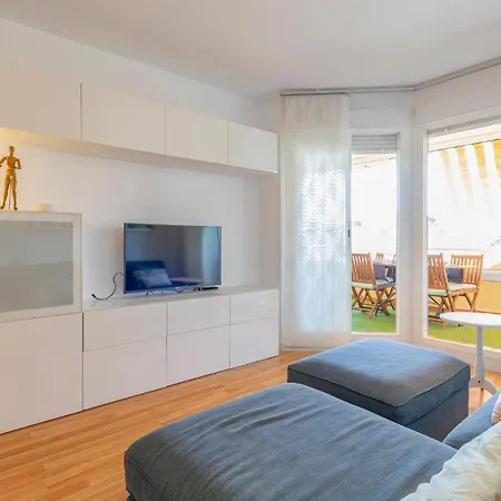דירה Stunning In With Kitchenette
